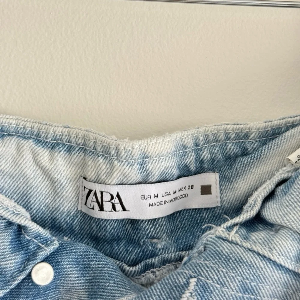 ZARA Paper Bag High Waisted Denim Shorts w/ Belt | M | 100% Cotton Classic Denim - Picture 3 of 4